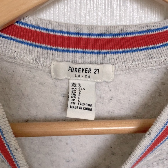 Sweater with raglan sleeves - Picture 3 of 3